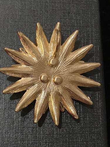 Sun Burst Large Pendant Rhinestone Faux Gold tone - Picture 3 of 4