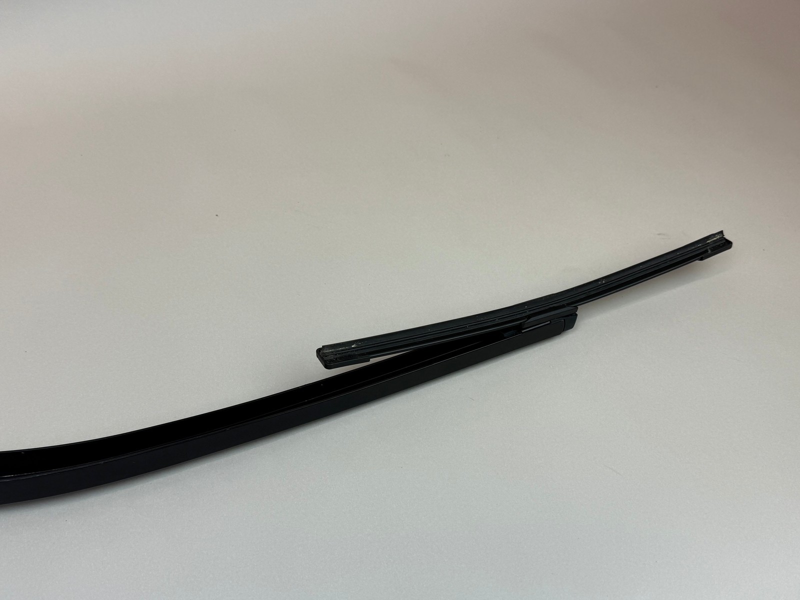 McLaren 570S 2016-2021 Right Wiper arm P/N 13A5861CP