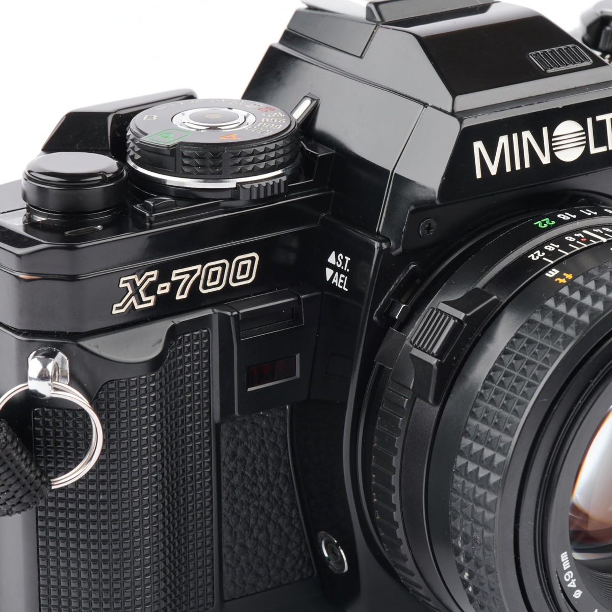 X-700 35MM SLR Film Camera with MD mount lens System