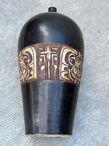 EXOTIC VASE WITH ABSTRACT CHICKEN & FIGURE ETCHED BROWN & WHITE MODERN ART WRAP - Picture 13 of 15