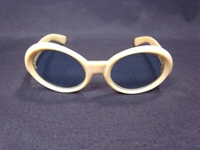 VINTAGE 70s OVERSIZED LADIES OVAL GLASSES SUNGLASSES