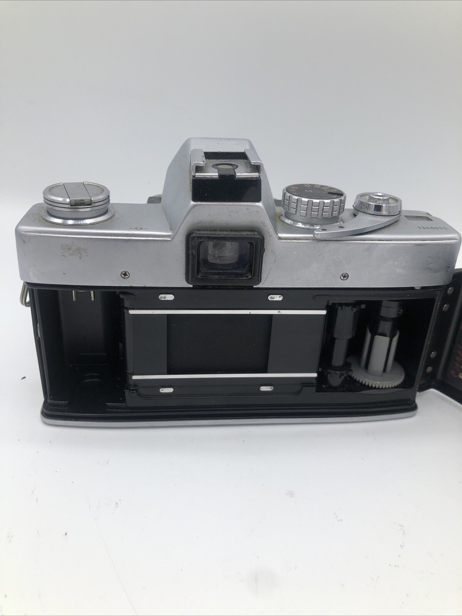 Minolta SRT-201 w 55mm 1.7 Rokkor Lens - 35mm Film Camera - Tested