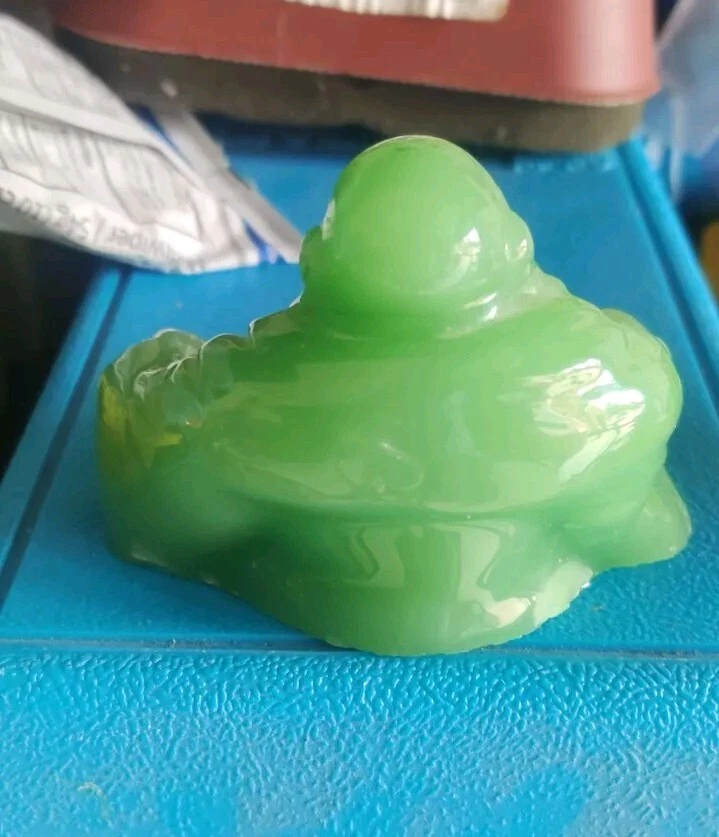 Antigua figura de Buda Riendo Jade Verde Auténtica Pequeña Foto 3 de 4