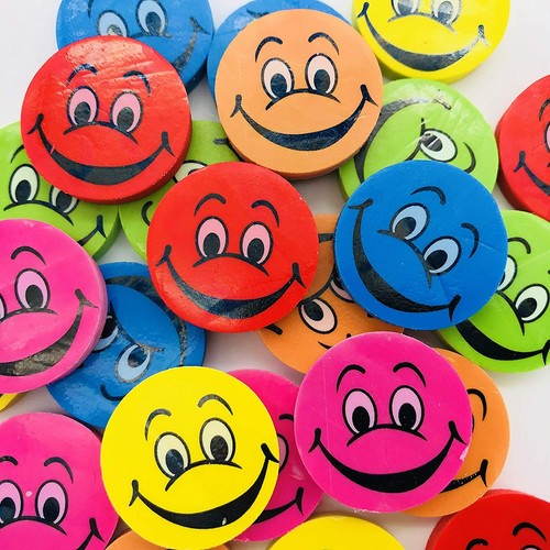 SMILEY WORLD 2 - Vajilla Decoración Regalo Cumpleaños Infantil Emoji Fiesta Cumpleaños - Imagen 20 de 34