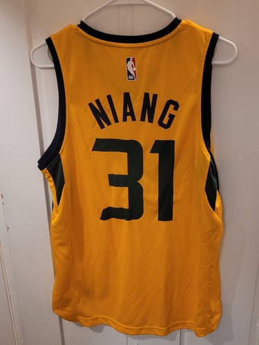 Camiseta deportiva de baloncesto de la NBA Fanatics Utah Jazz Statement Georges Niang para hombre pequeña S - Imagen 5 de 6