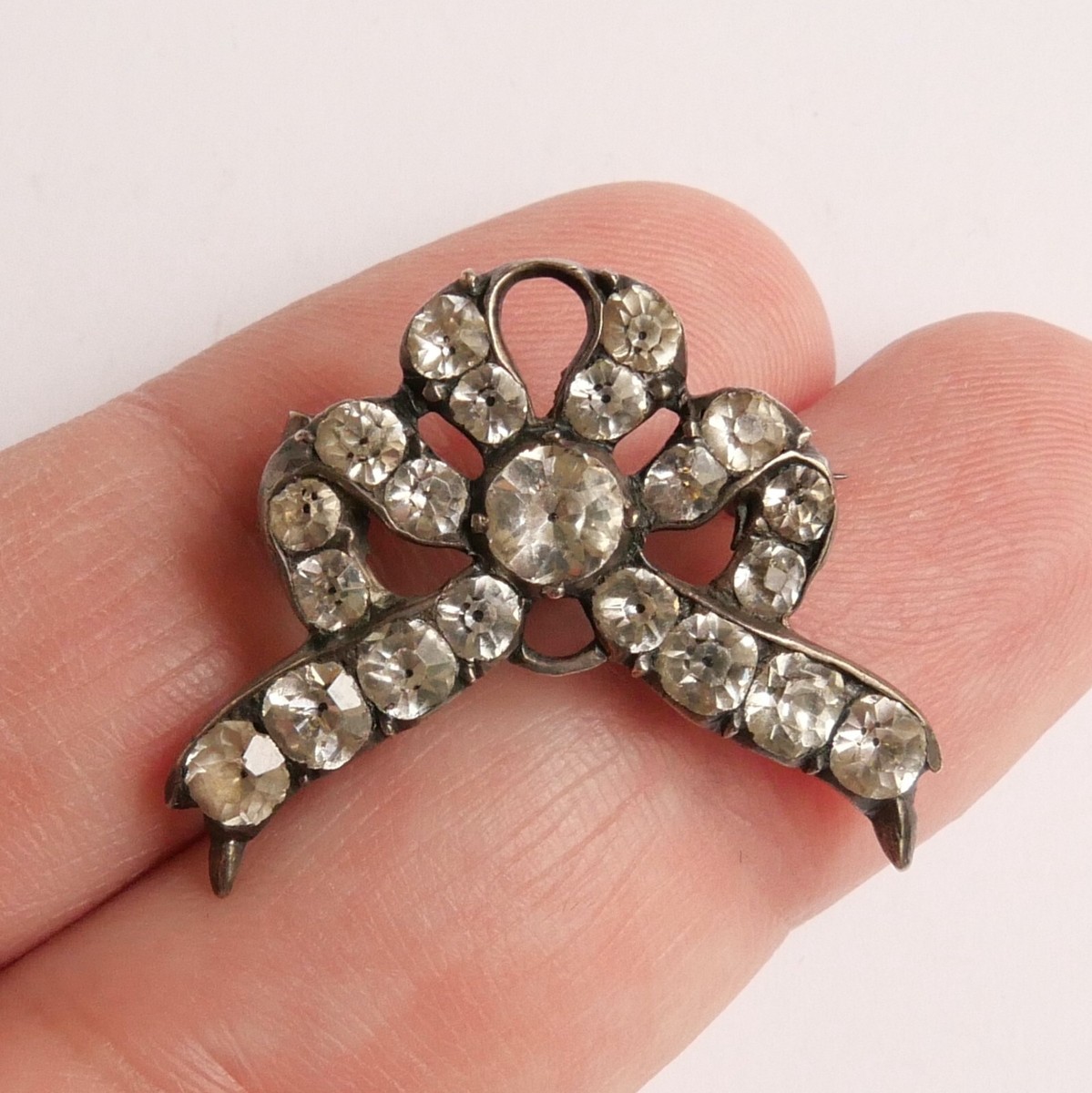Broche Fantaisie doré Abeille rayée avec Strass à Obernai