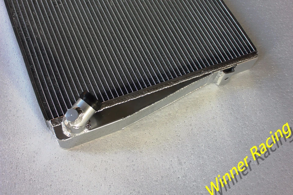 Radiador de aluminio Fit BMW Serie 5 E12 525/528/528I/530I/2.5CS-3.0CSL M30 MT Foto 3 de 4