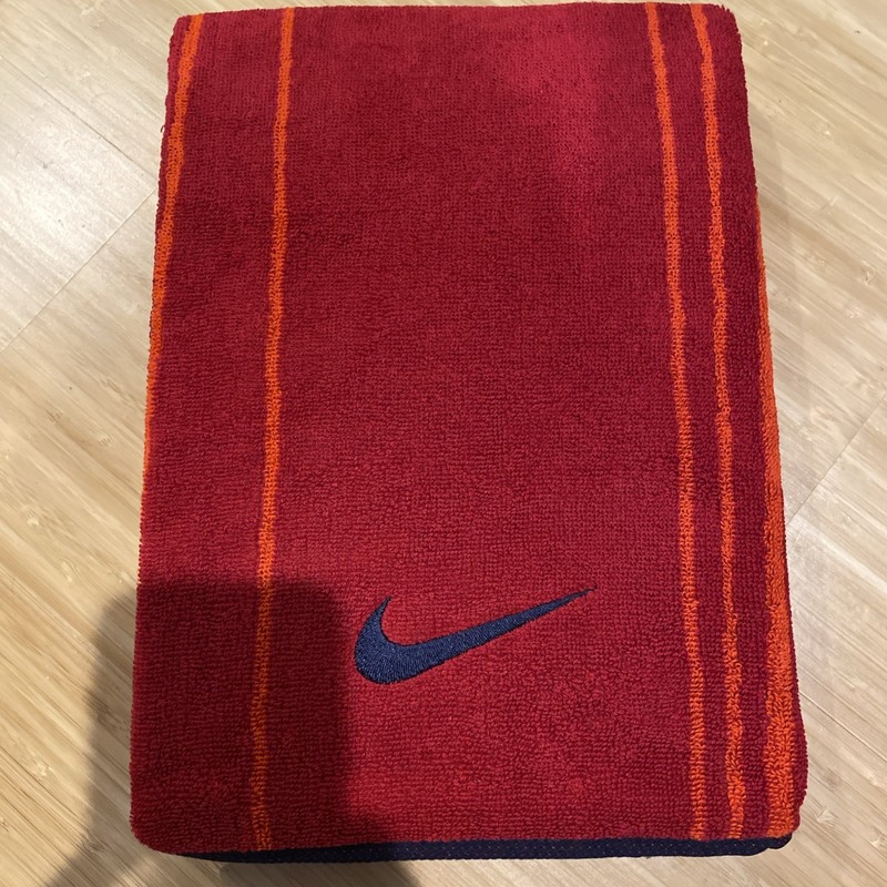 Nike Golf Towel 23x47 Red NEW In Box. Box Minor Shop Wear.