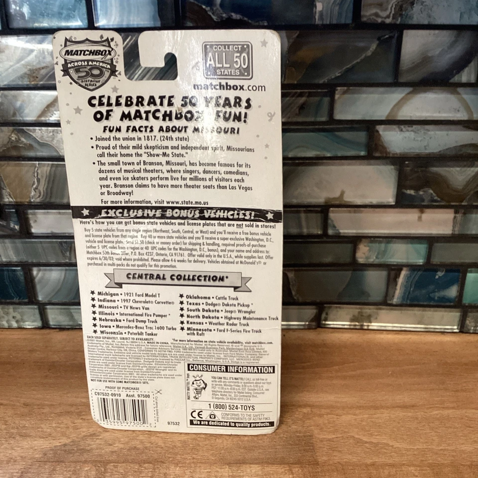 2001 Matchbox Across America: Missouri TV News Van & License Plate  Die Cast Car - Image 4 of 4