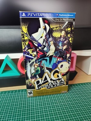 Persona 4 Golden (Sony PlayStation Vita) Solid Gold Limited Edition 