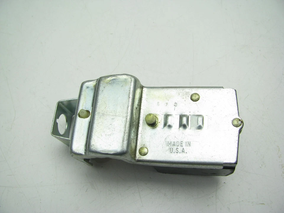 Interruptor de faro BWD S-433 para Ford Pinto 1971-1973 Foto 2 de 3