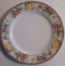 Misono Blossom 10 3/4" Dinner Plates Stoneware 4950 Floral Flower Vintage