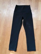 Lululemon Leggings Womens Teens Black Mid Length High Waist Size 0 or XS 