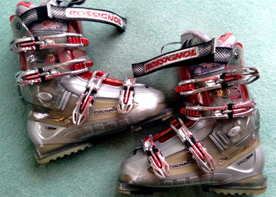 ROSSINGOL INTENSIVE i 14 SKI BOOTS SIZE 24.0-25.5 THERMIC SKIN NAPTURAL LINER