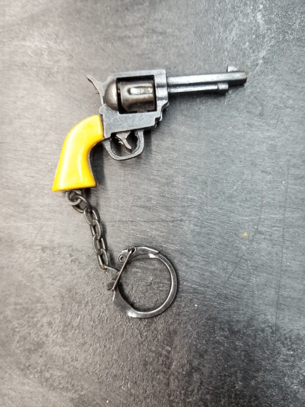 Vintage Revolver Key Ring/Chain.