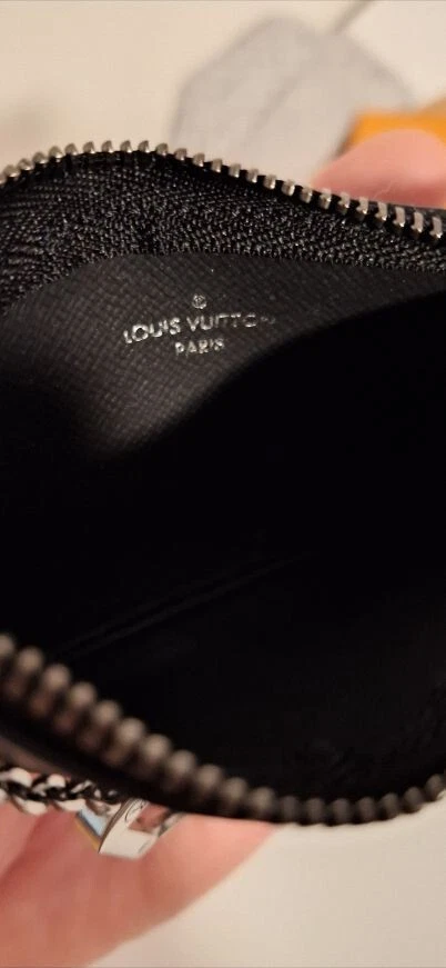 Louis Vuitton Key Pouch en lona reversa monograma eclipse Foto 4 de 4