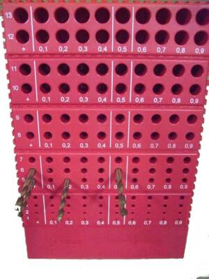 Bohrerregal Bohrerbox Bohrerhalter Ø 1,0 bis 13,9 mm für 130 Bohrer