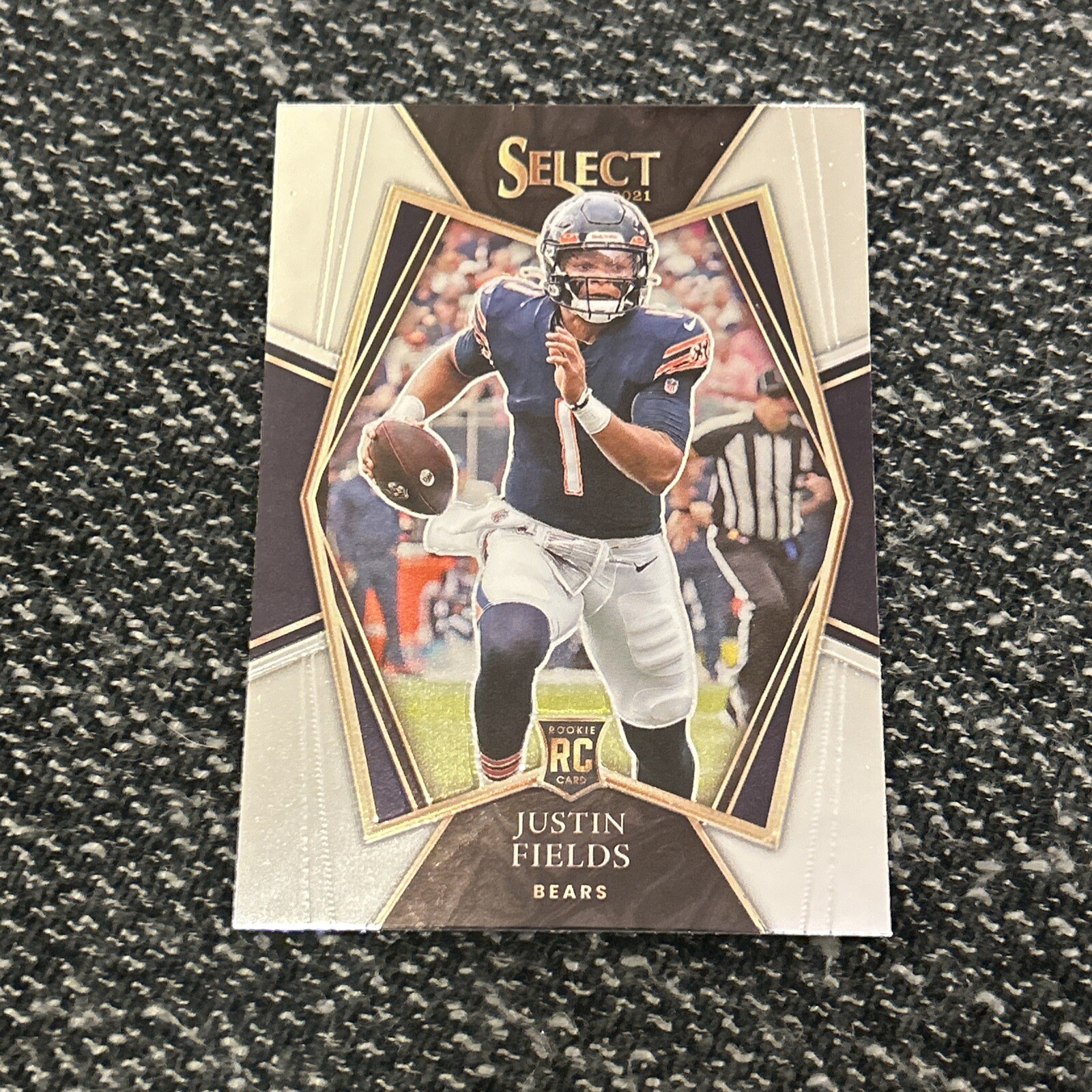 2021 Select Justin Fields Premier Level Rookie Card RC #150 PSA 10 Bears