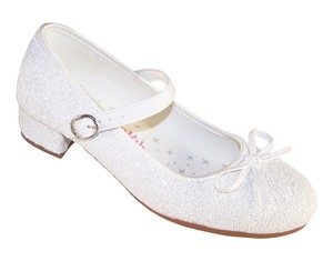 white bridesmaid shoes