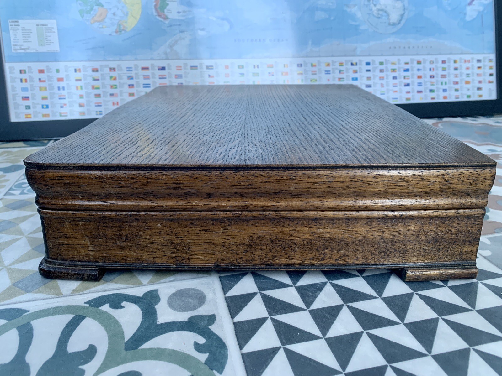 Vintage/antique wooden cutlery box (empty), beautifully crafted in