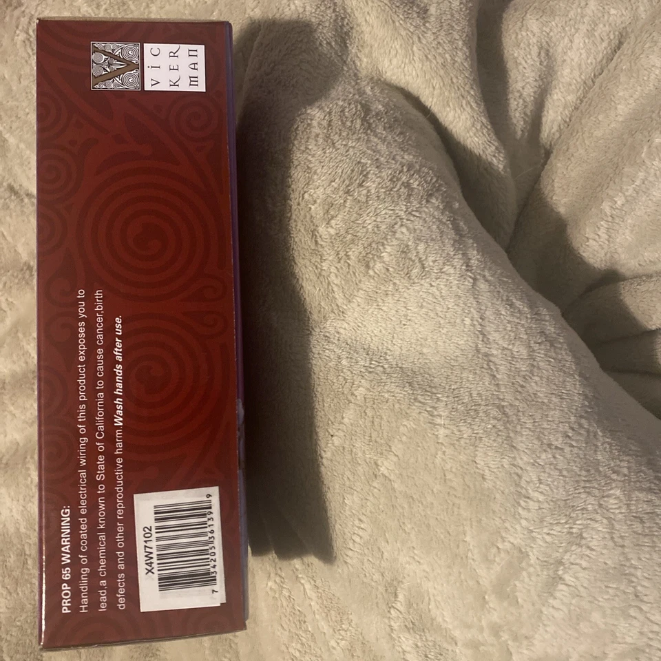 VICKERMAN 100 LED CHRISTMAS/PARTY LIGHTS 33' LENGTH 4" BULB SPACE BLUE - Image 3 of 4