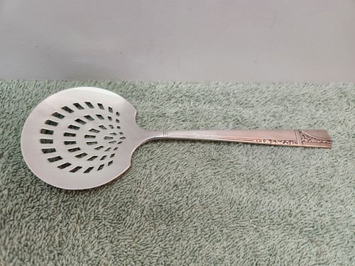 Nobility Plate Caprice Tomato Server