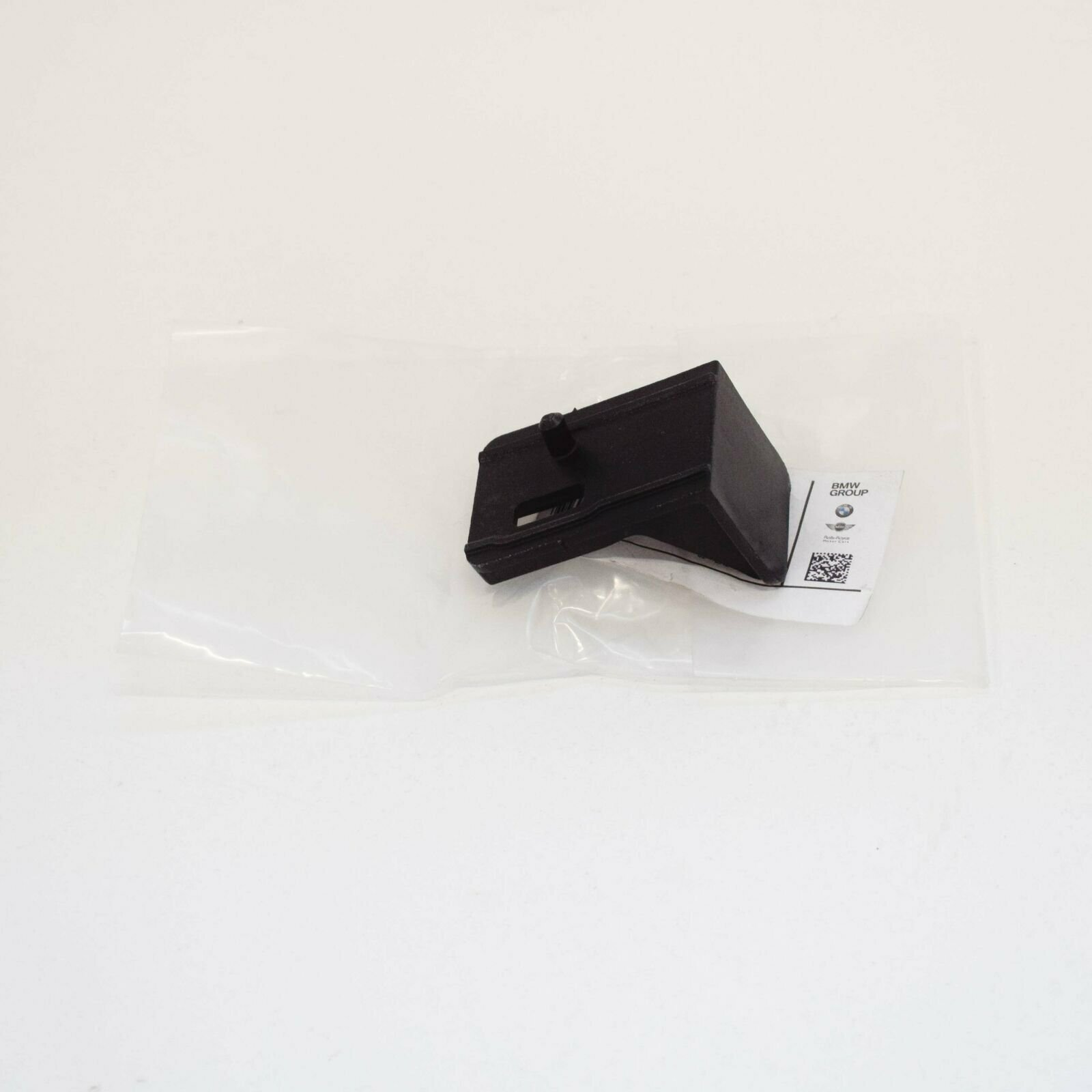 NEW BMW X2 F39 FRONT BUMPER SUPPORT BRACKET HOLDER 51117424511 