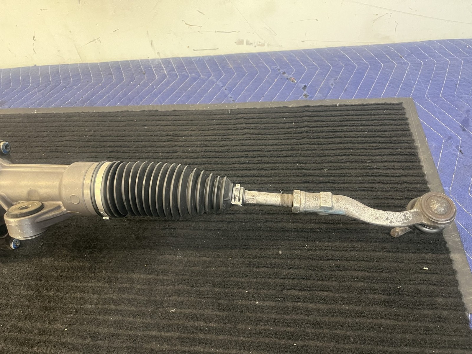 Audi R8 Plus Spyder 2017-2018 Left Steering rack P/N 4S1423050E