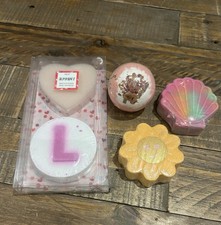 Next Alphabet 'L' Bath Fizzer with 3 Bonus Assorted Bath Bombs Gift Bundle