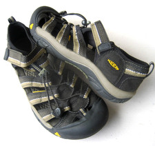 Keen Newport Kids Youth sandals size 6 / 39 Black MINT WORN 1-2 times