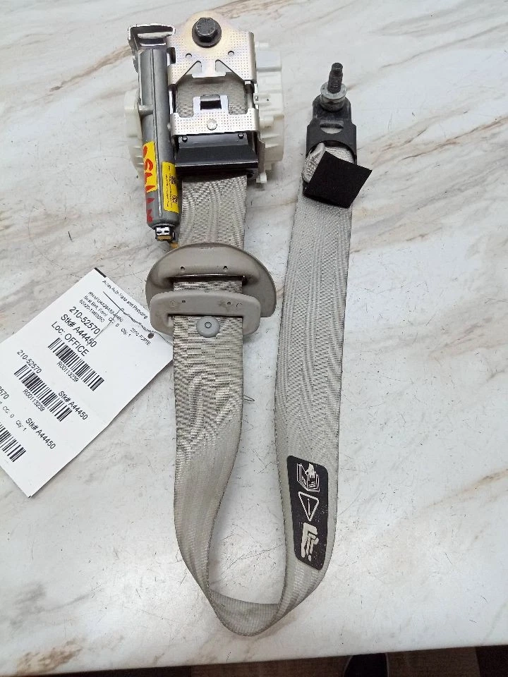 Used Front Right Seat Belt Front fits: 2010 Kia Forte bucket seat Sdn passenger Foto 2 de 4