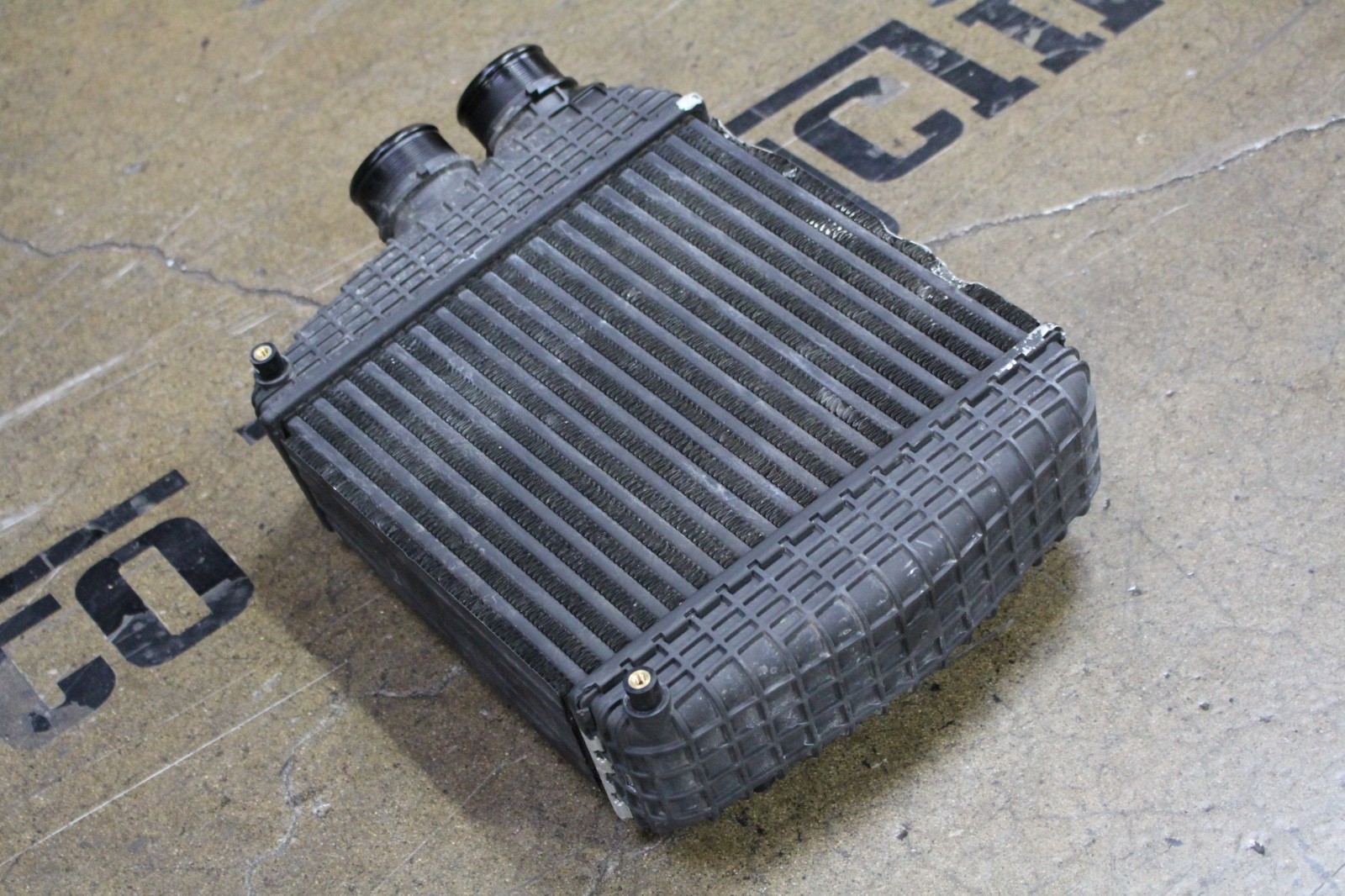 Maserati Ghibli, Quattroporte, LH, Intercooler, Dented, Used, P/N 670009834
