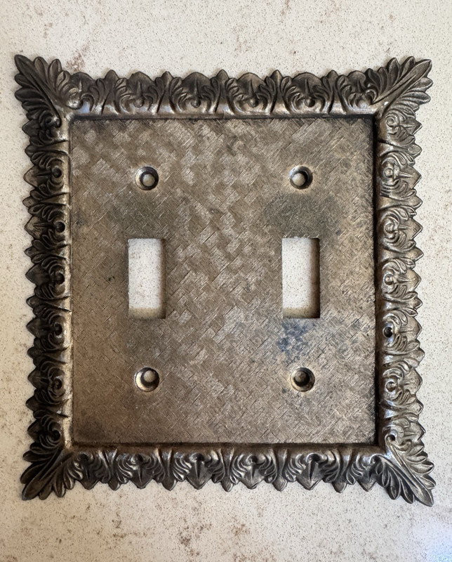 Vintage Ornate Antique Silver Metal 2-Gang Double Toggle Switch Wall Plate