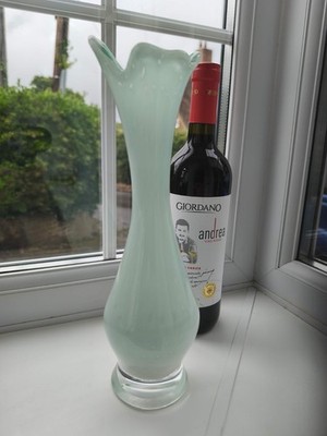 Vintage Solve Hyttan schwedische grüne opake Bullicante Kunstglas Vase um 1960