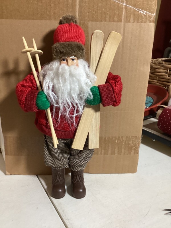 Santa is ready to ski!