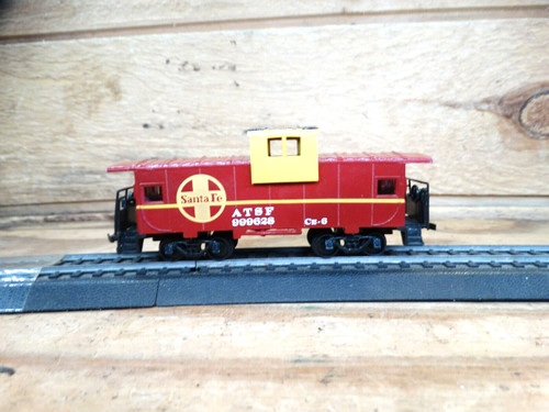 Bachmann HO Scale 41' Santa Fe ATSF 999629 Wide Vision Railroad Cupula Caboose | Zustand: Used