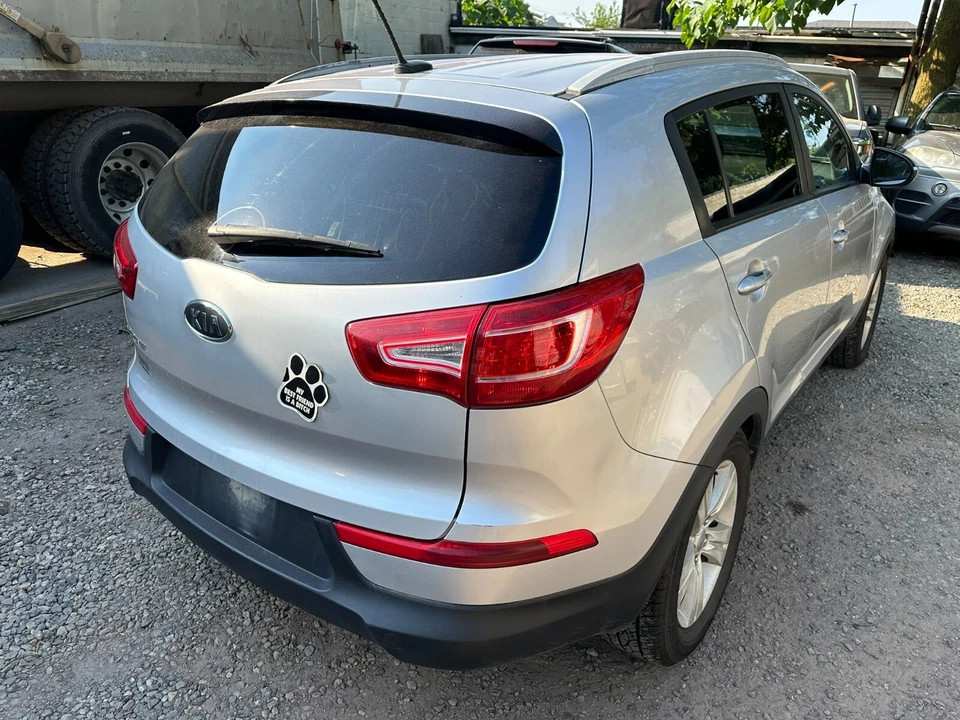 Tuerca de rueda Kia Sportage 2011-2016 23 piezas OEM Foto 3 de 4