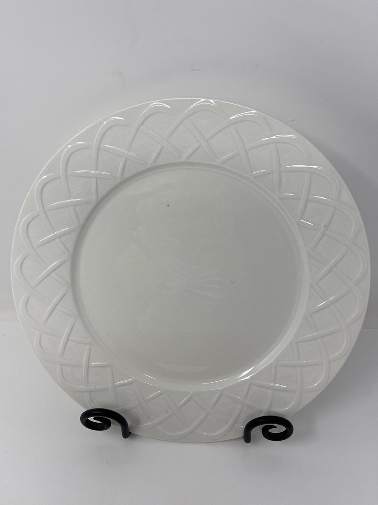 Oneida Off White Embossed Stoneware Picnic Charger Plate 12.5 Inch  