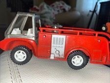 VTG 1969 Hubley Fire Truck Gabriel Industries Engine 8x4x3  Die cast Metal Red