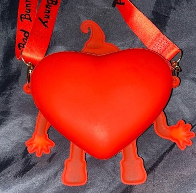 Bad Bunny bag red heart Un Verano Sin Ti Witch Crossbody  display picture 1