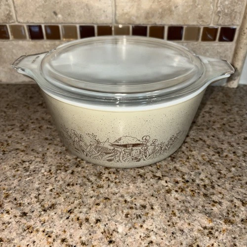 Vintage Pyrex Forest Fancies Mushroom 1.5 Liter Casserole Dish #474-B w/Lid 3958