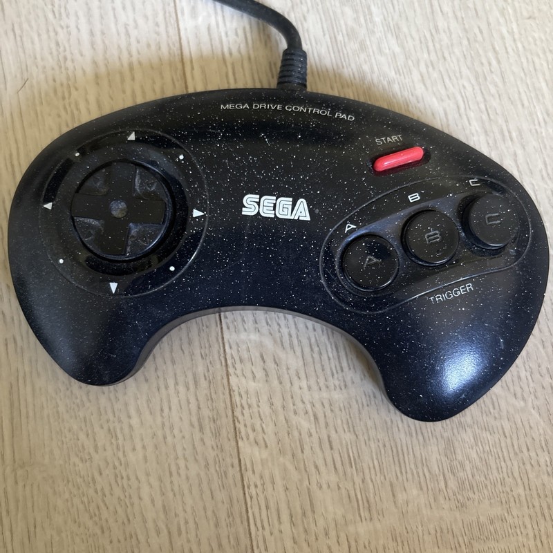 Sega Mega Drive Wired Controller Black Red Button