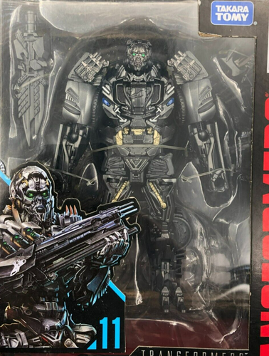 TOMY Studio Series #11 Transformers: Age of Extinction - Lockdown Deluxe - NEW - Picture 2 of 7