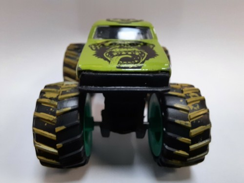 GUISVAL green Ford Mustang Gas Monkey G 1/64 Made in Spain vintage car coche - Imagen 6 de 9