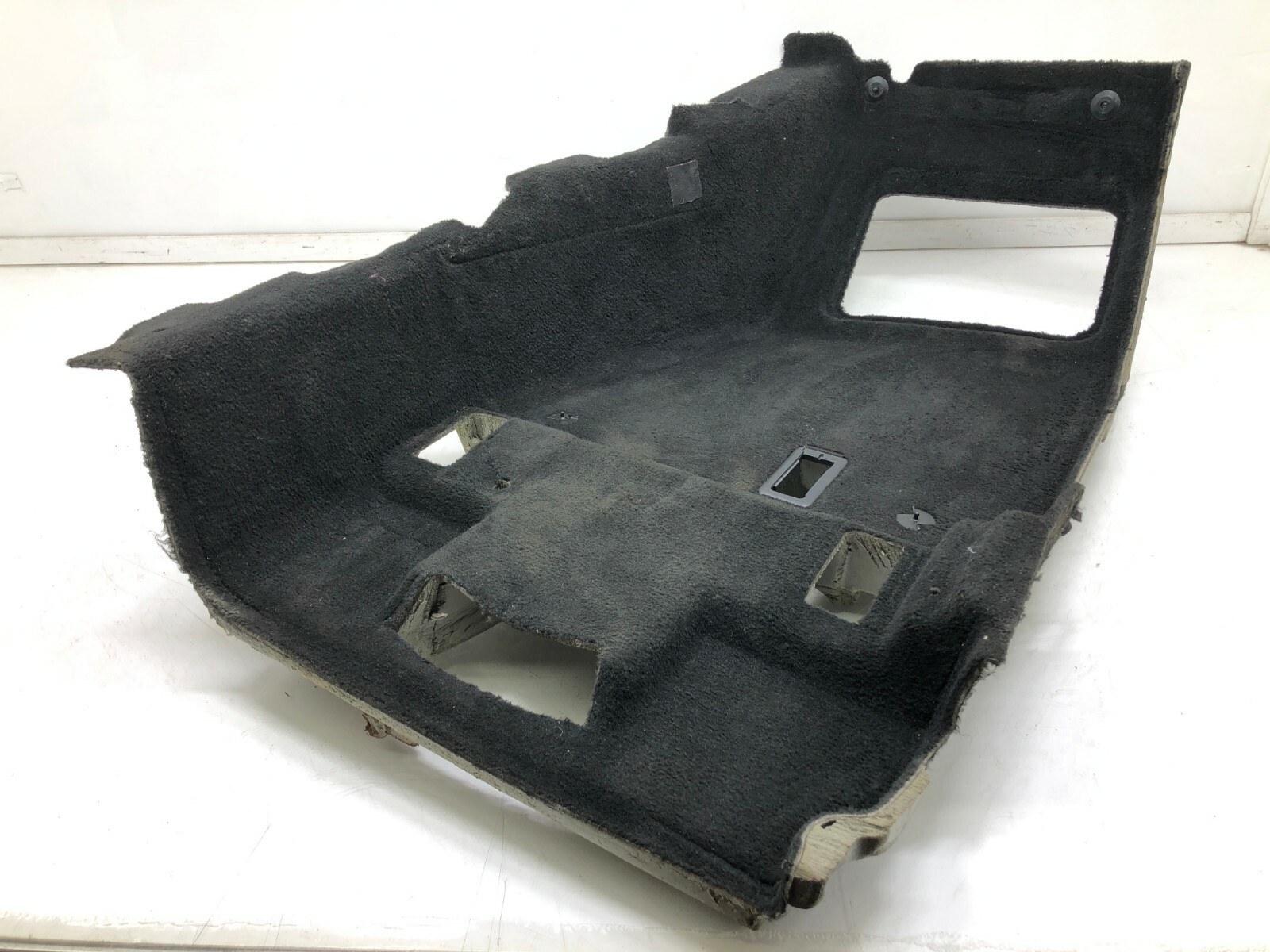 2014-2020 MASERATI QUATTROPORTE RIGHT PASS FRONT FLOOR CARPET COVER LINER OEM.