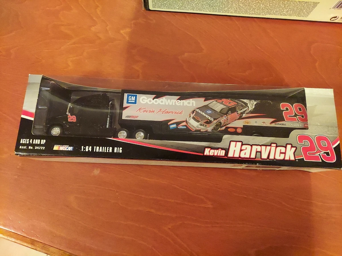 Car Hauler #29 Kevin Harvick GM Goodwrench 1:64 Trailer Rig NASCAR Racing