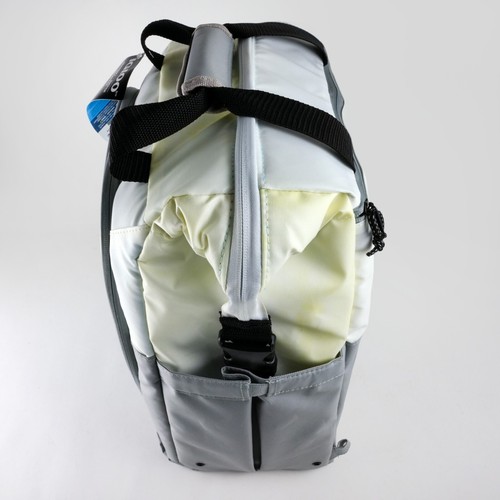 Igloo Switch 30-Can Backpack, Color White/Grey (**Manufacturer Color Defect**) - Picture 5 of 7