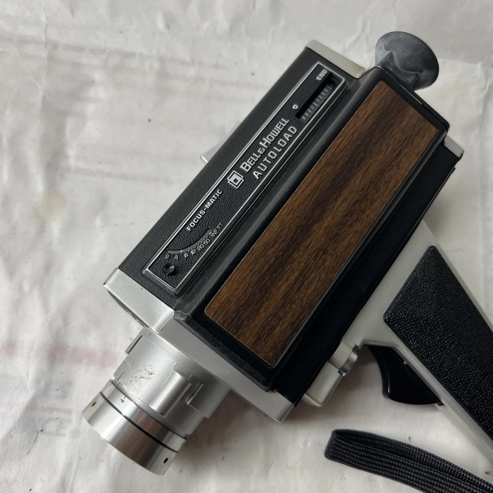 Cámara de película Bell & Howell Autoload Focus-Matic Super 8 modelo 374 - ¡Probada!  Foto 2 de 4