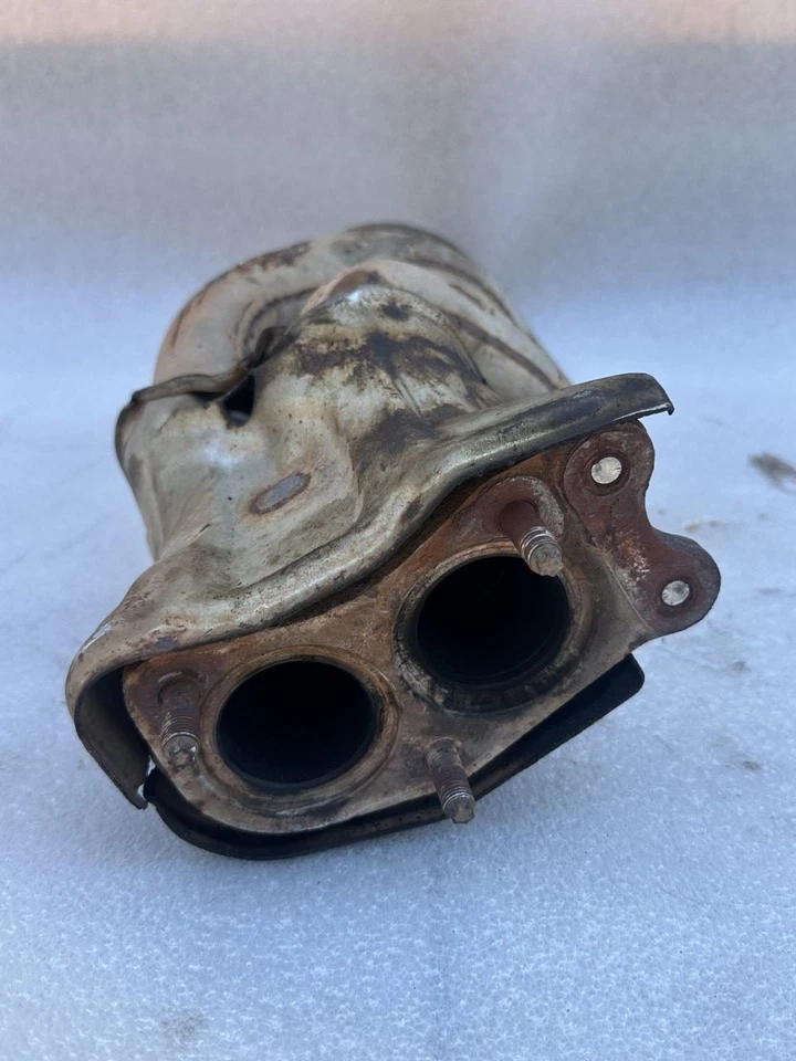 Toyota Previa 1994 colector de escape del motor sin sobrealimentación 17141-76040 Foto 2 de 4