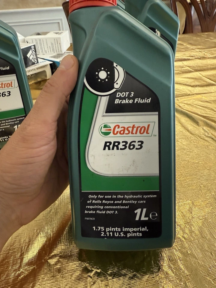 Líquido de frenos Castrol RR 363 punto 3 para Rolls Royce Foto 2 de 3